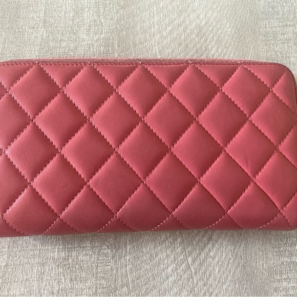 💕SALE💕Chanel Wallet - Picture 3 of 14